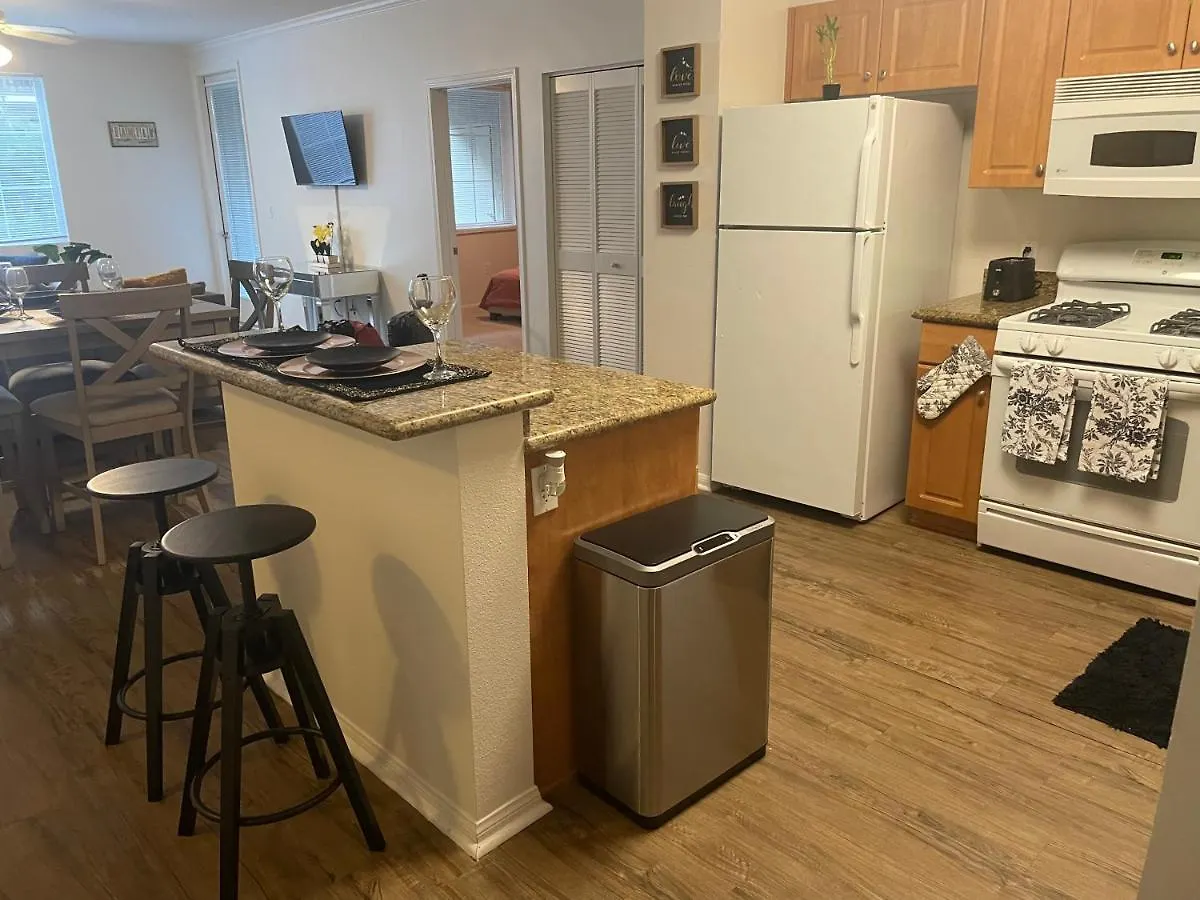 2 Bedroom In Marina Del Rey Near Venice Beach Los Angeles Apartment